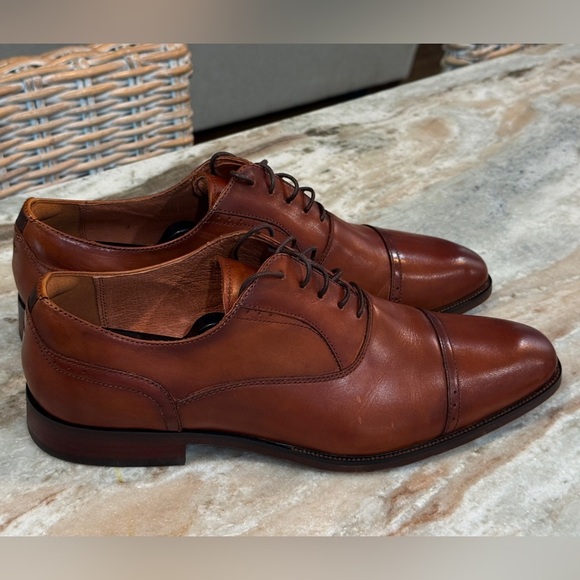 Men’s FLORSHEIM’S Sorreto Cap Toe Oxfords- brown leather. Size 10.5 - Picture 3 of 9
